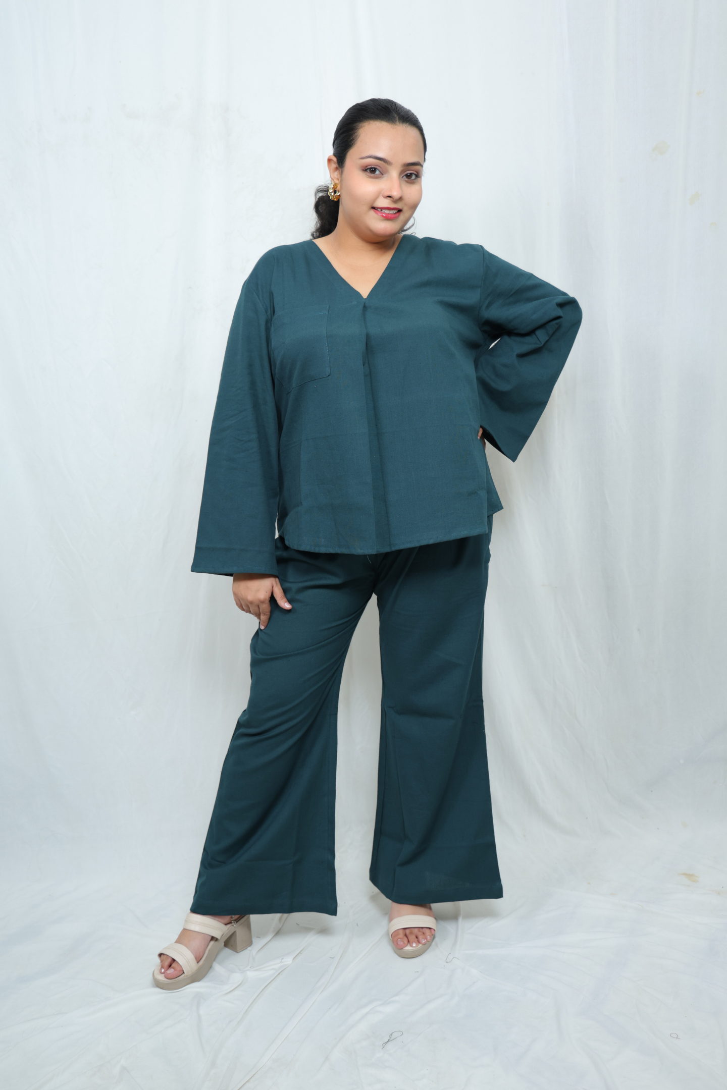 Aura V Co-Ord - Image 7